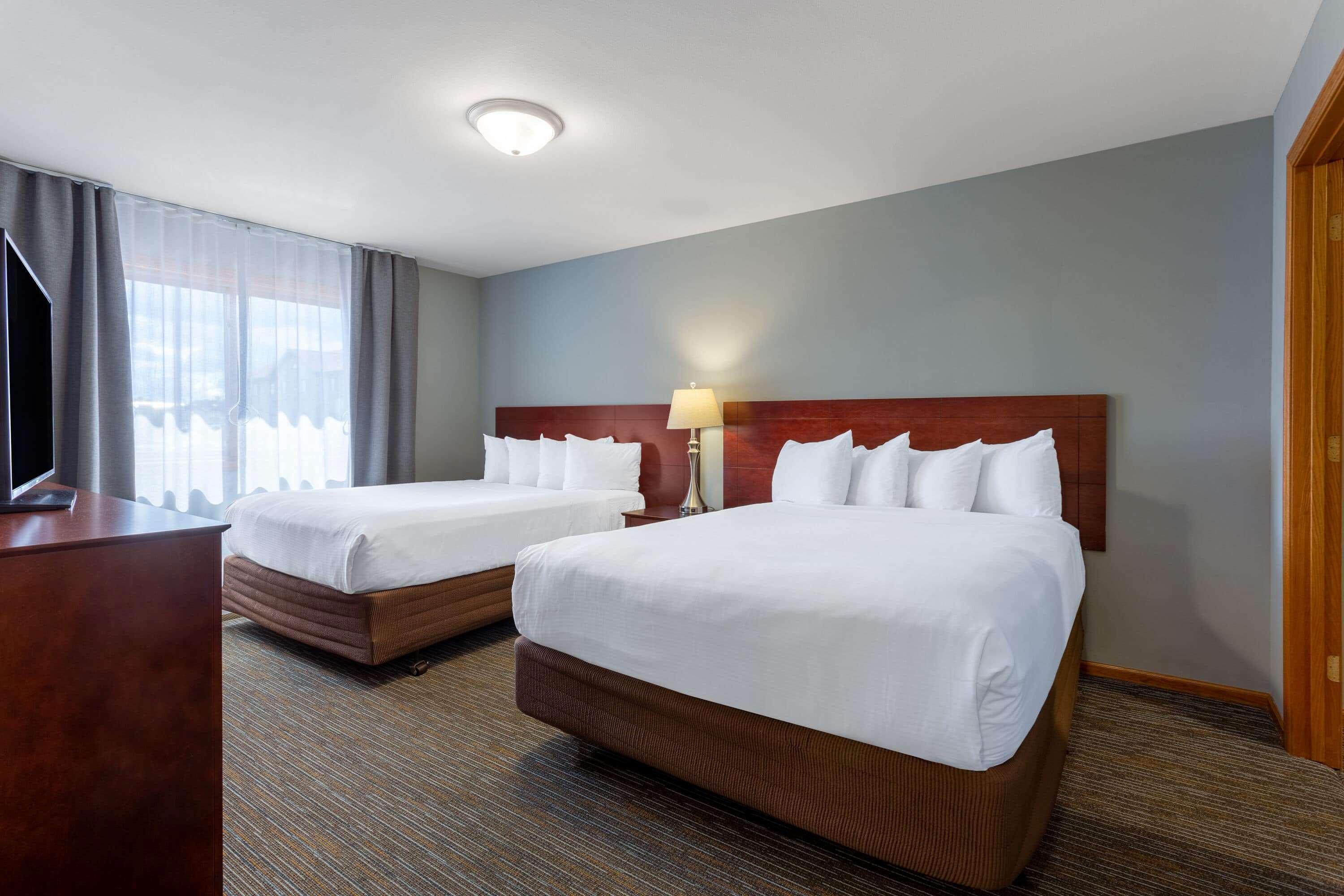 Wingate By Wyndham Waterpark Hotel 2*
