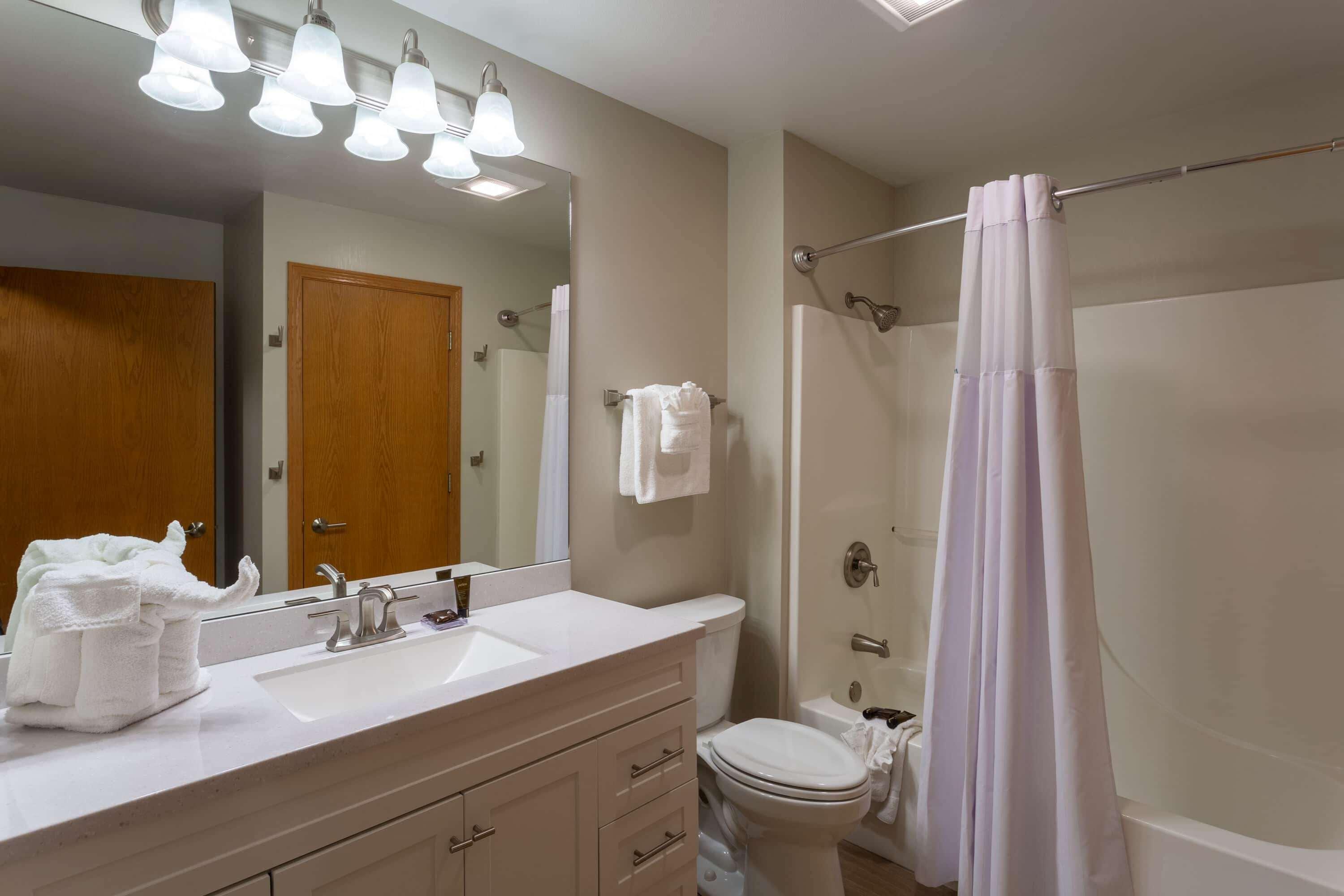 Wingate By Wyndham Waterpark 2*