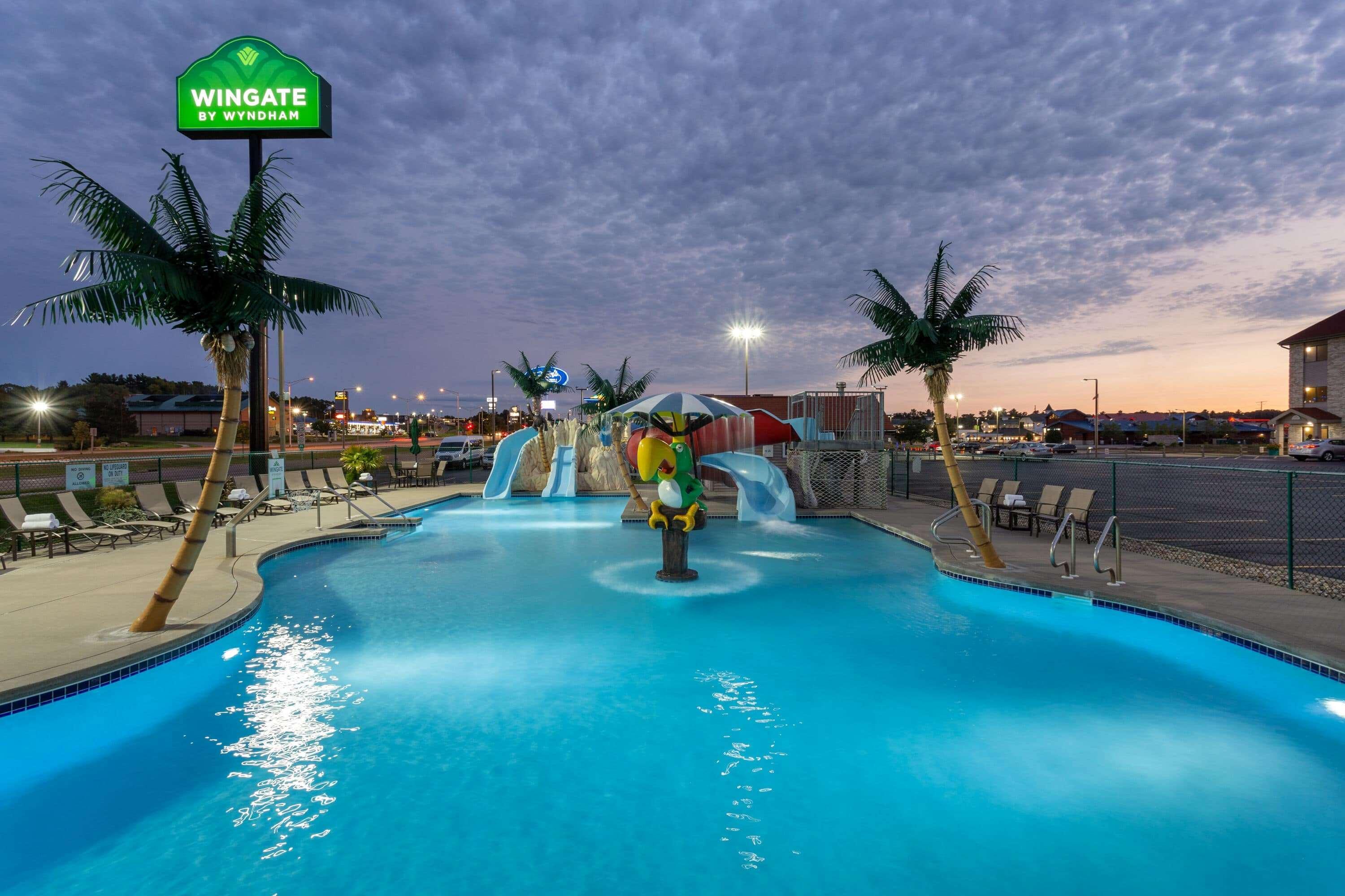 Hotel Wingate By Wyndham Waterpark 2*