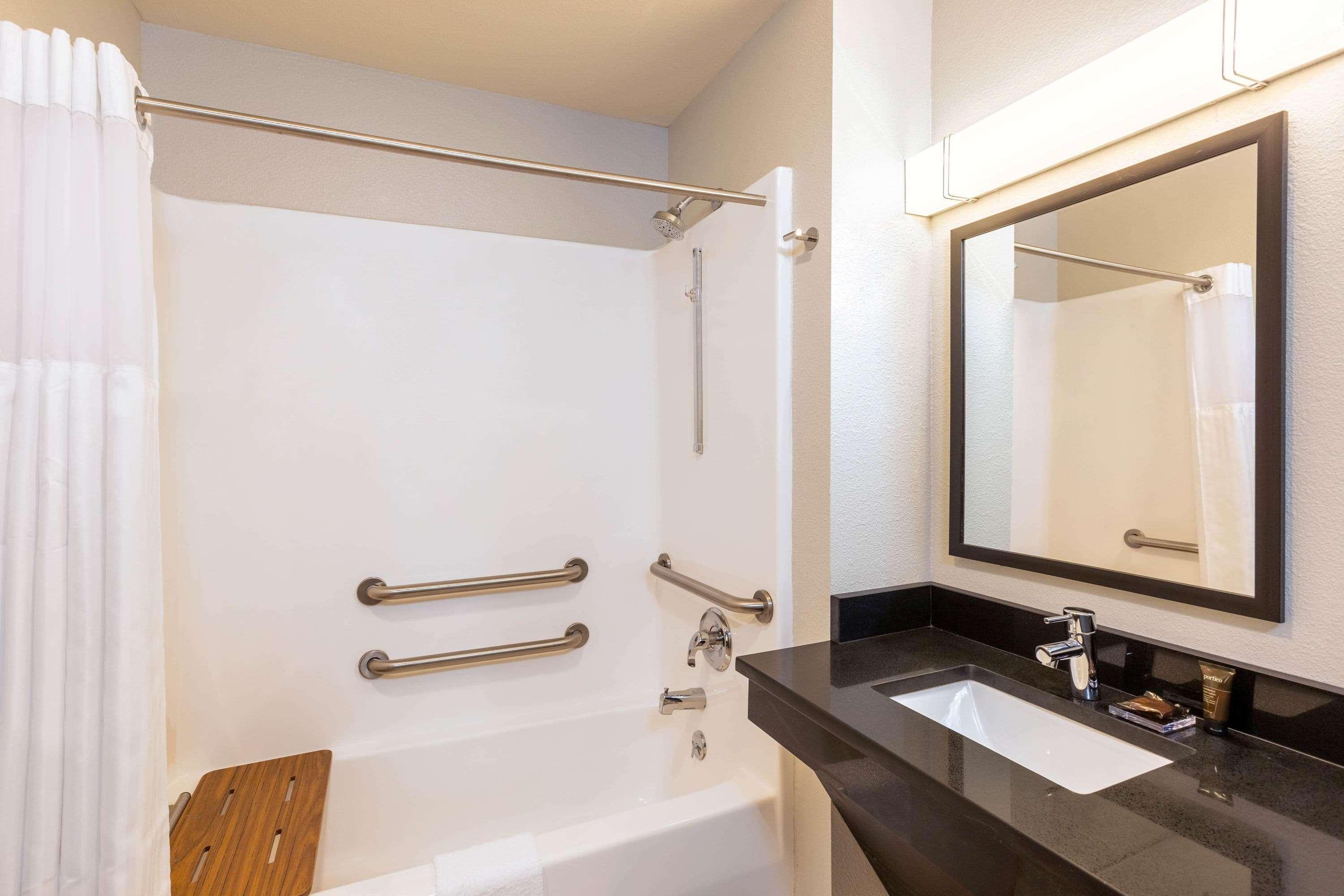 Wingate By Wyndham Waterpark Hotel