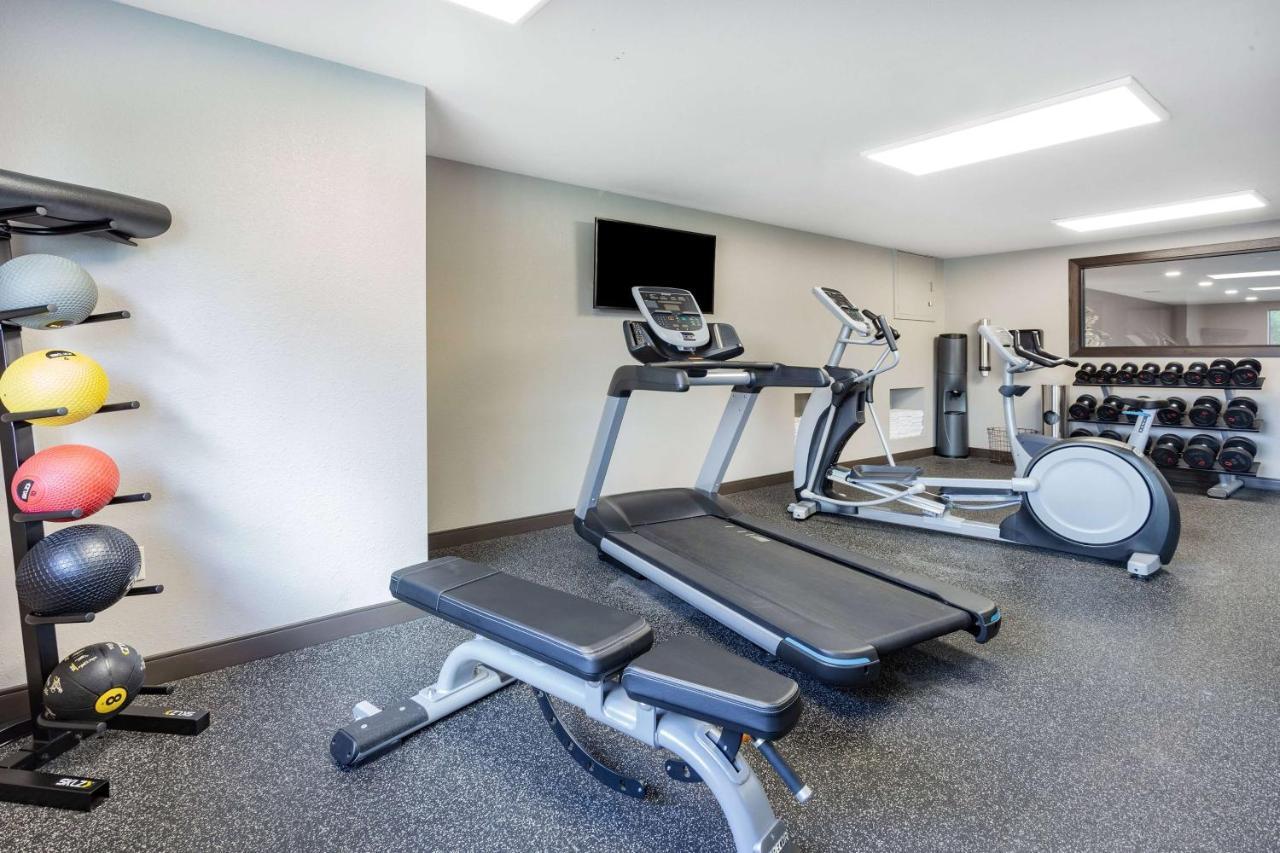 Wingate By Wyndham Waterpark 2*