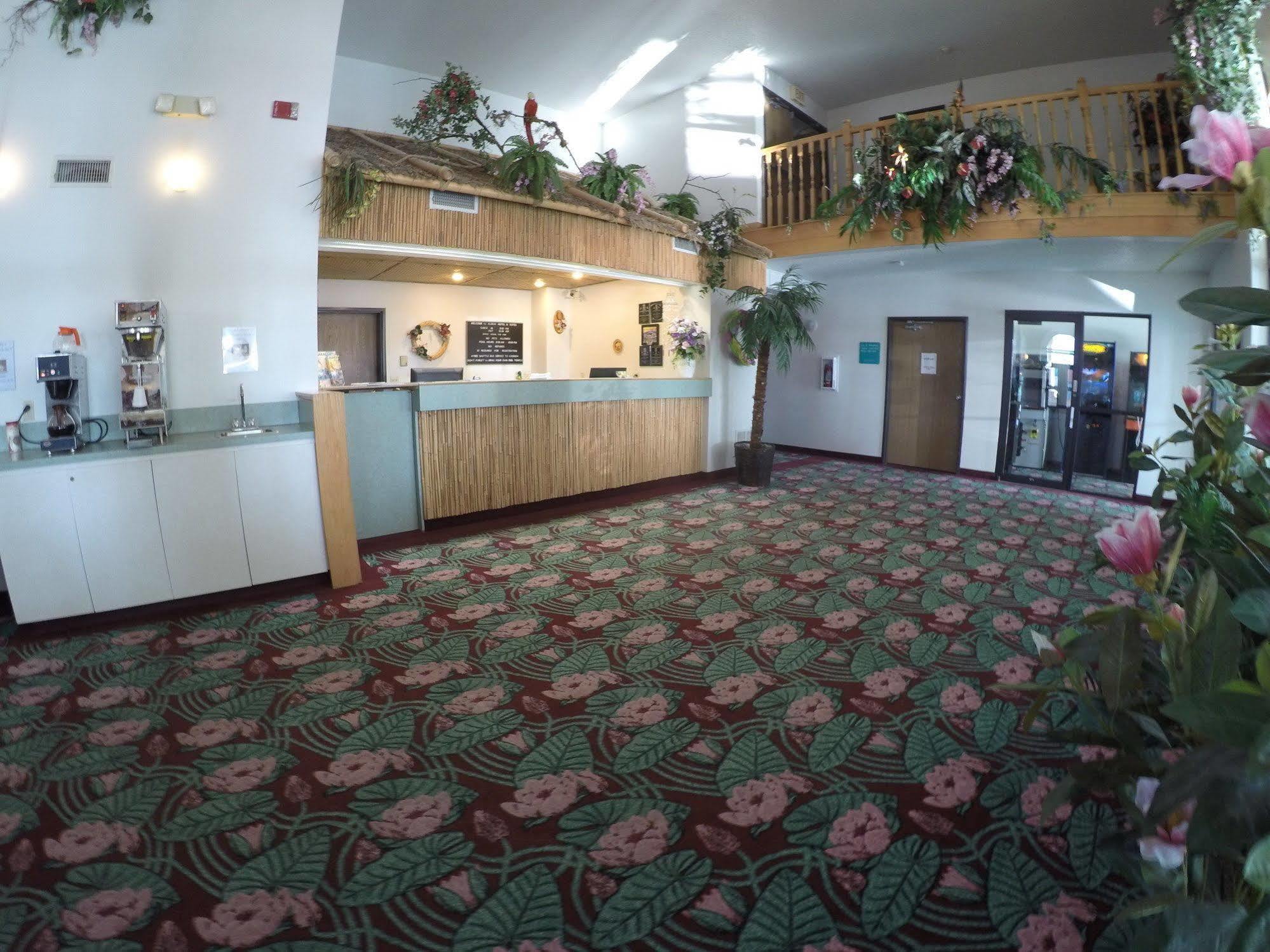 Wingate By Wyndham Waterpark Hotel 2*