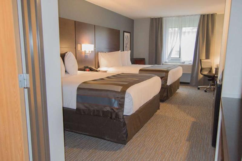 Wingate By Wyndham Waterpark 2*